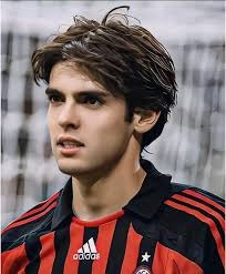 波士顿红袜通过交易获得捕手康特雷拉斯（Willson Contreras），旨在改善投手接捕数据